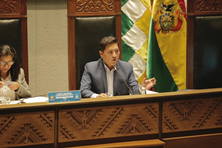 PIO SENADO 720Q